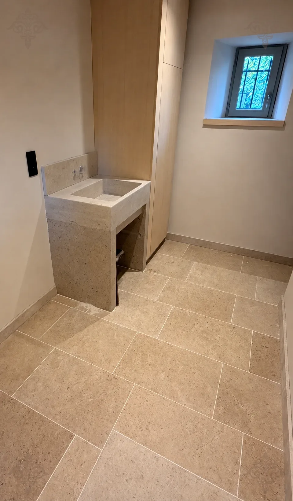 Petit lavabo en pierre